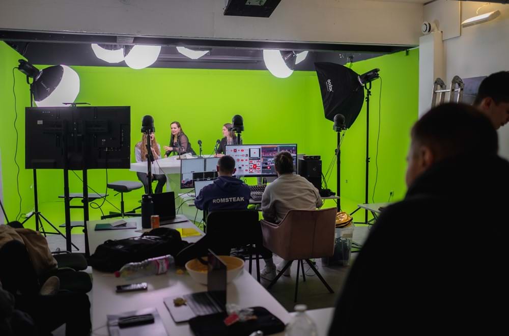 Liste de studio TV à louer par région 4 Régie audiovisuelle location