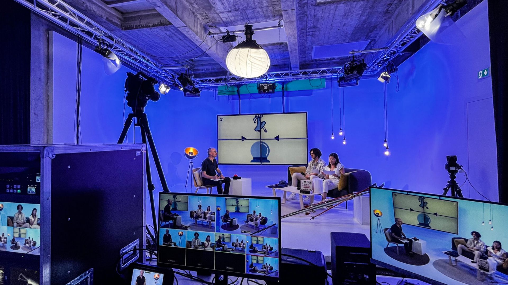 Liste de studio TV à louer par région 8 Plateaux télés